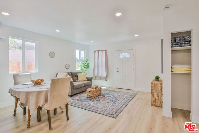 3312 Hyde Park Boulevard, Los Angeles, CA 90043