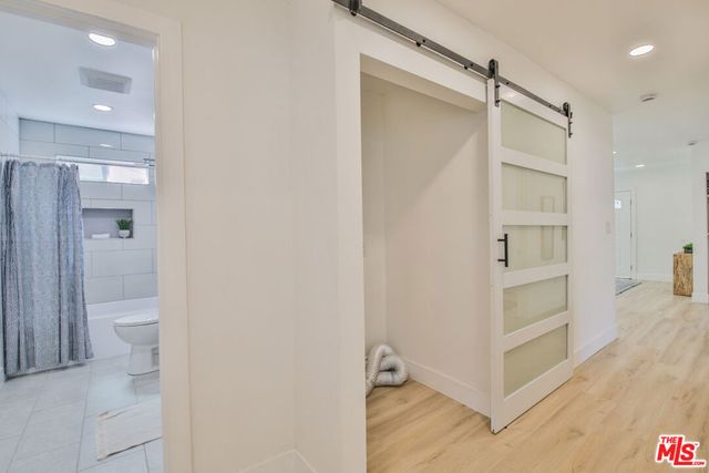 3312 Hyde Park Boulevard, Los Angeles, CA 90043