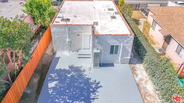 3312 Hyde Park Boulevard, Los Angeles, CA 90043