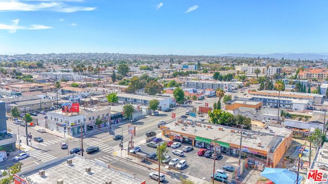 3312 Hyde Park Boulevard, Los Angeles, CA 90043