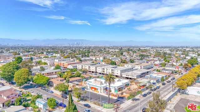 3312 Hyde Park Boulevard, Los Angeles, CA 90043