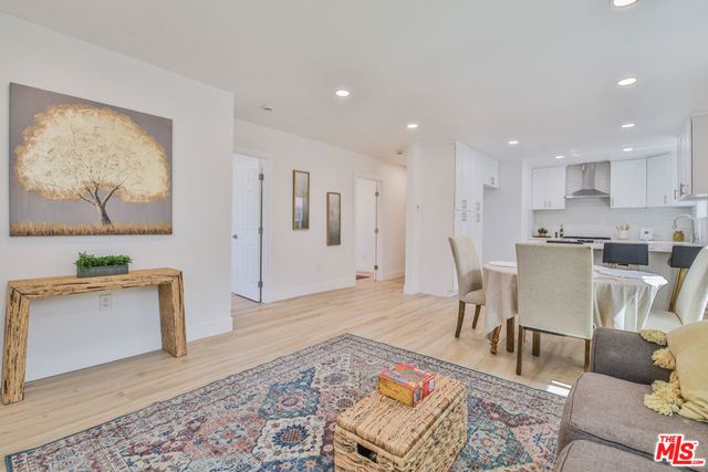 3312 Hyde Park Boulevard, Los Angeles, CA 90043