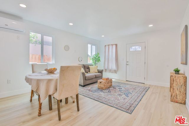 3312 Hyde Park Boulevard, Los Angeles, CA 90043