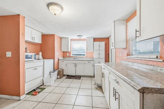 8418 N 9TH STREET, Tampa, FL 33604