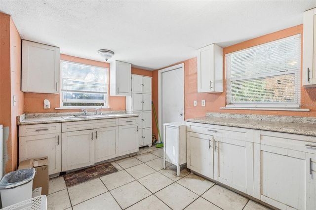 8418 N 9TH STREET, Tampa, FL 33604