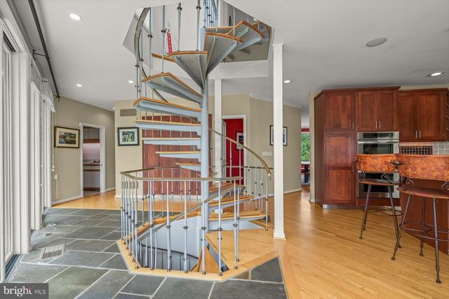 601 LAKELAND RD S, Severna Park, MD 21146