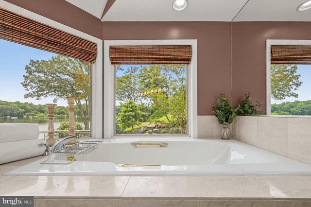 601 LAKELAND RD S, Severna Park, MD 21146