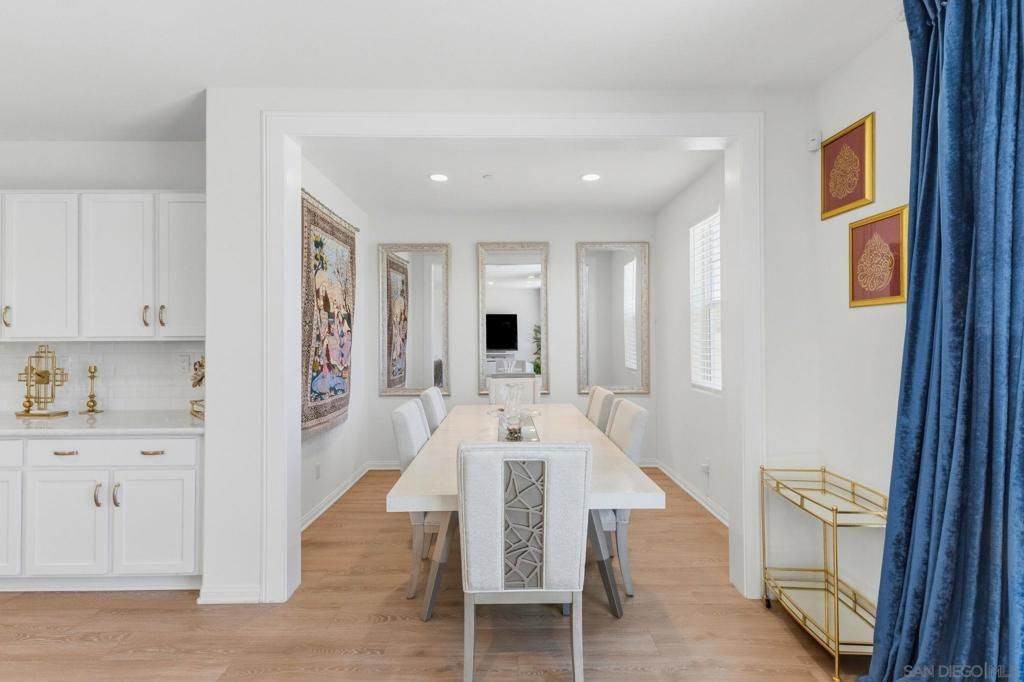 Image 16 of property listing at 34490 Bloombery Rd, Murrieta, CA 92563