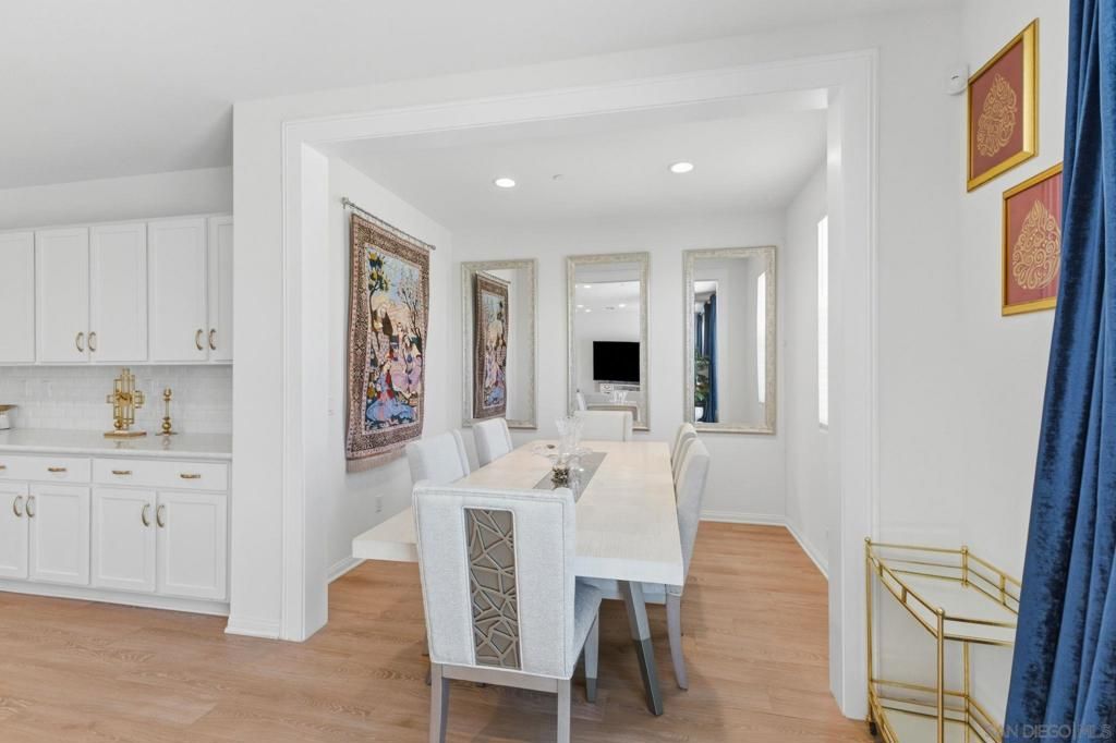 Image 17 of property listing at 34490 Bloombery Rd, Murrieta, CA 92563