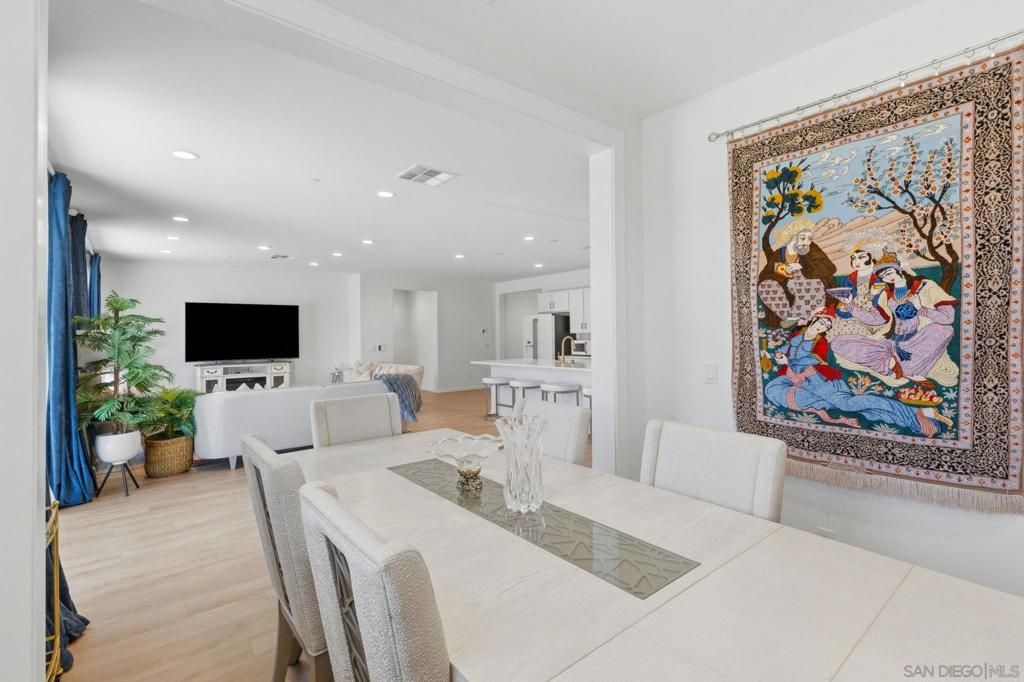 Image 19 of property listing at 34490 Bloombery Rd, Murrieta, CA 92563