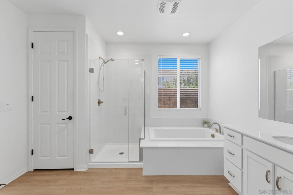 Image 30 of property listing at 34490 Bloombery Rd, Murrieta, CA 92563
