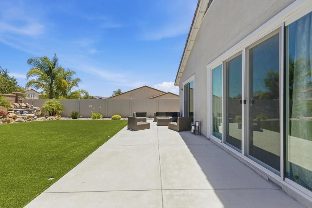 Image 55 of property listing at 34490 Bloombery Rd, Murrieta, CA 92563