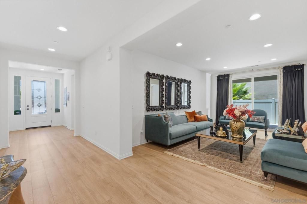 Image 8 of property listing at 34490 Bloombery Rd, Murrieta, CA 92563