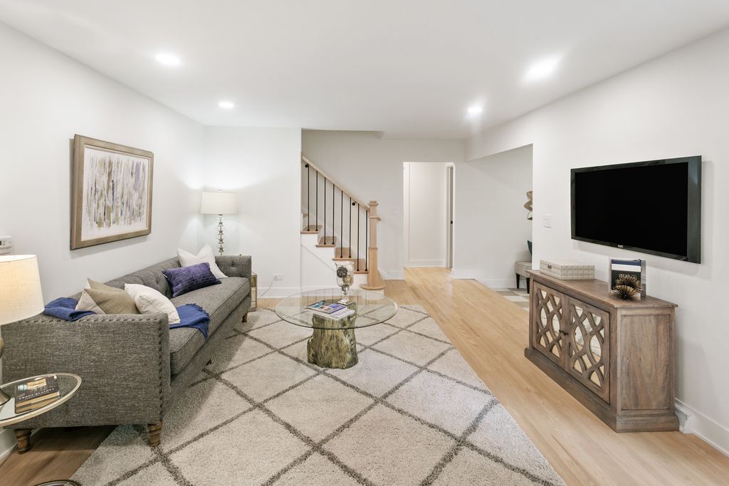 6S475 Sussex Road, Naperville, IL 60540 — photo 5