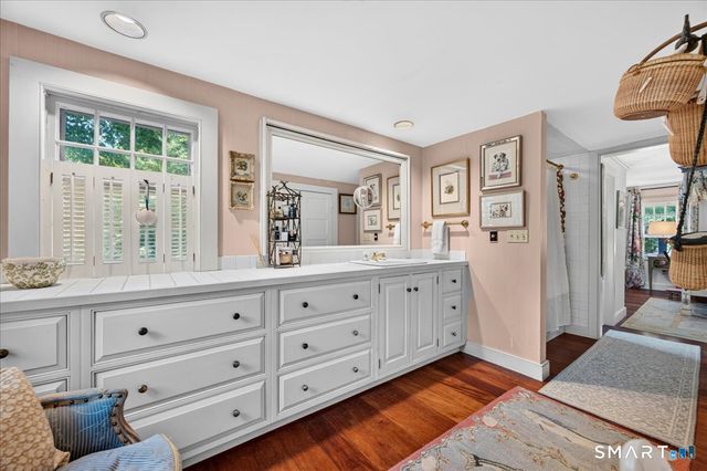 25 Johnny Cake Hill Road, Old Lyme, CT 06371