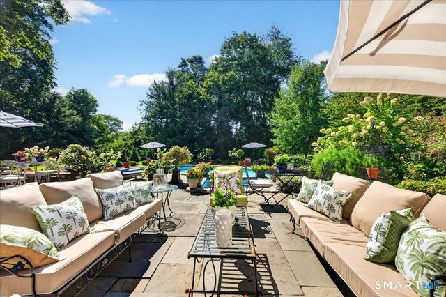 25 Johnny Cake Hill Road, Old Lyme, CT 06371