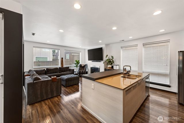 5530 Douglas Avenue SE, Auburn, WA 98093