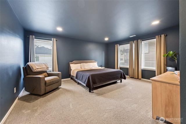5530 Douglas Avenue SE, Auburn, WA 98093