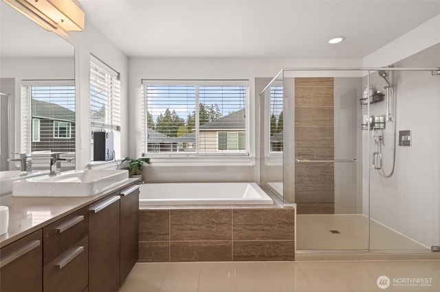 5530 Douglas Avenue SE, Auburn, WA 98093