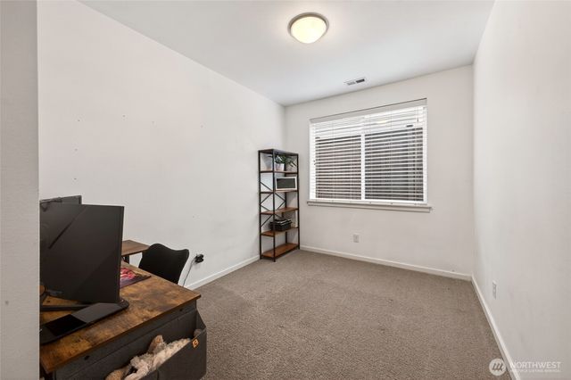 5530 Douglas Avenue SE, Auburn, WA 98093