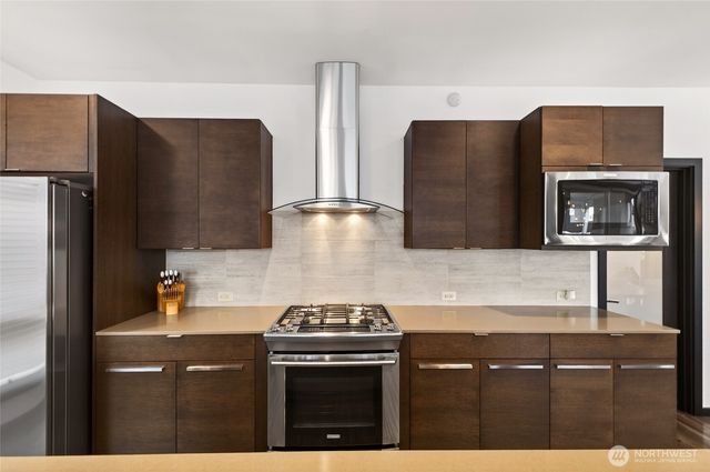 5530 Douglas Avenue SE, Auburn, WA 98093