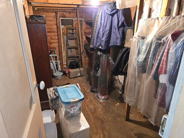 535 Waterworks RD, Radford, VA 24141