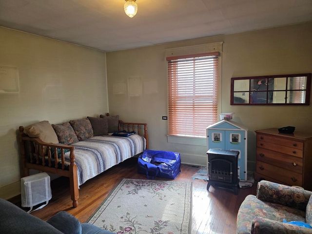 535 Waterworks RD, Radford, VA 24141