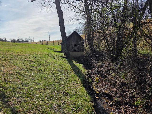 535 Waterworks RD, Radford, VA 24141