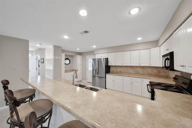 734 Lake View Drive, Montgomery, TX 77356