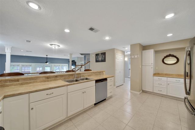 734 Lake View Drive, Montgomery, TX 77356