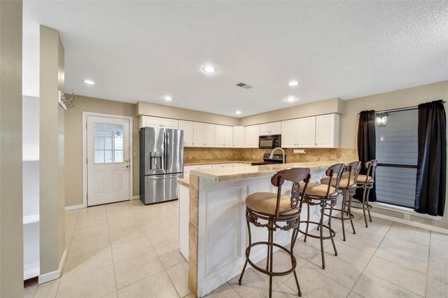 734 Lake View Drive, Montgomery, TX 77356