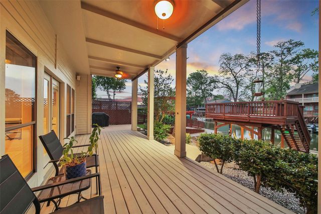 734 Lake View Drive, Montgomery, TX 77356