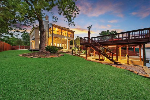 734 Lake View Drive, Montgomery, TX 77356