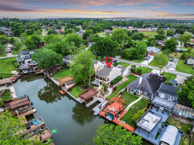 734 Lake View Drive, Montgomery, TX 77356