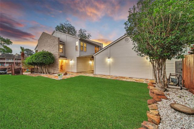 734 Lake View Drive, Montgomery, TX 77356