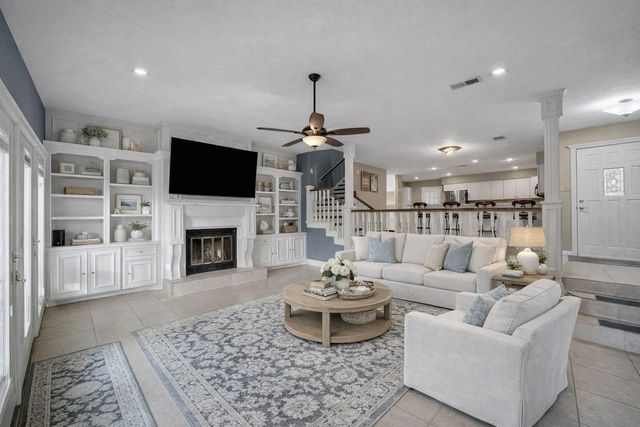 734 Lake View Drive, Montgomery, TX 77356