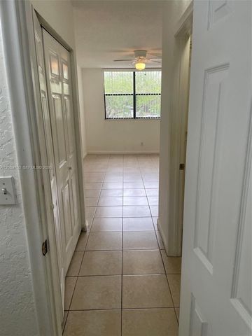2401 Riverside Drive 203B, Coral Springs, FL 33065