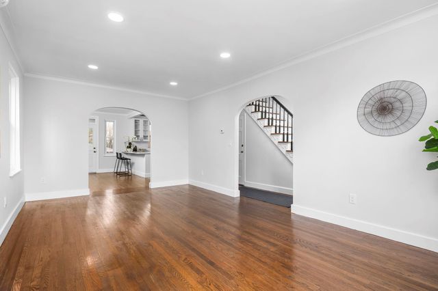 2520 Tenbroeck Avenue, Bronx, NY 10469