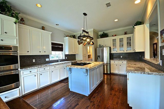4142 Villanova Street, West University Place, TX 77005
