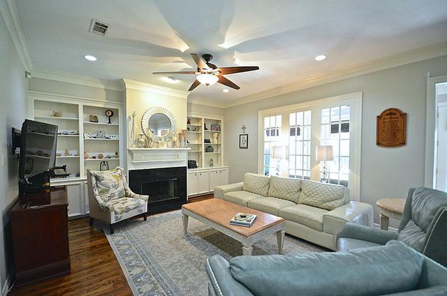 4142 Villanova Street, West University Place, TX 77005