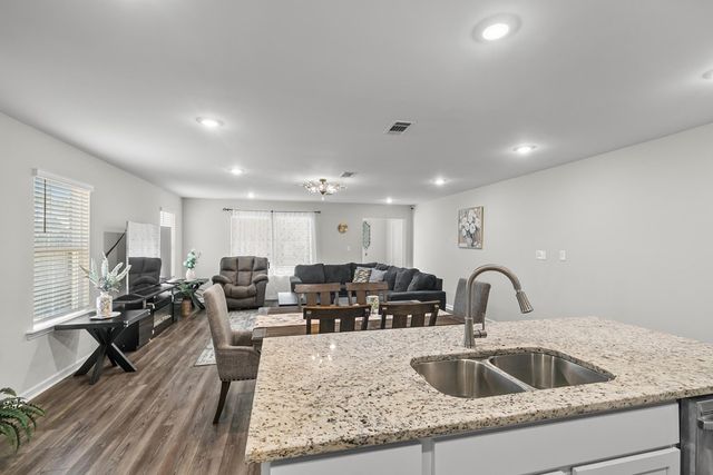 629 Ridgeland Road, Dothan, AL 36301