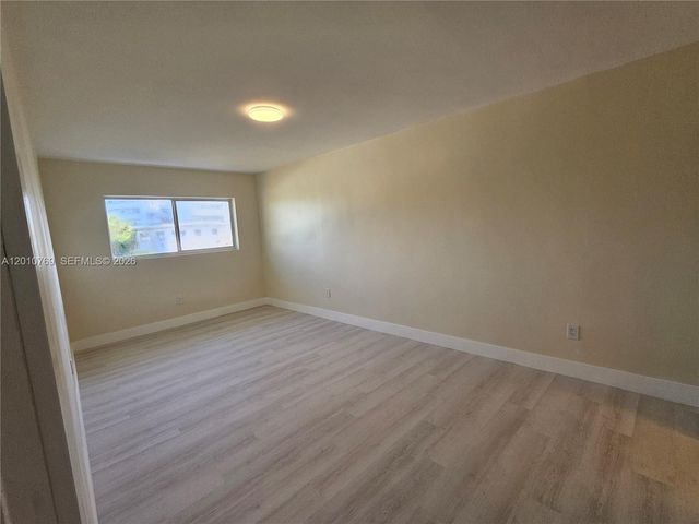 834 Raymond St, Miami Beach, FL 33141