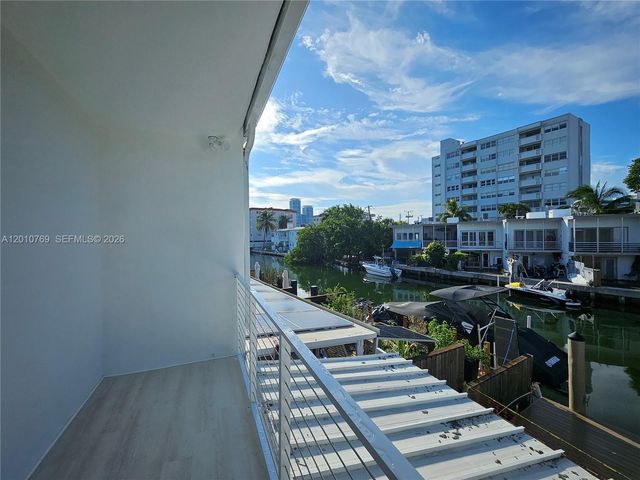 834 Raymond St, Miami Beach, FL 33141