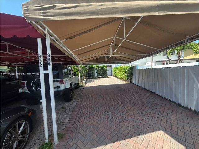 834 Raymond St, Miami Beach, FL 33141