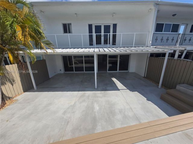 834 Raymond St, Miami Beach, FL 33141