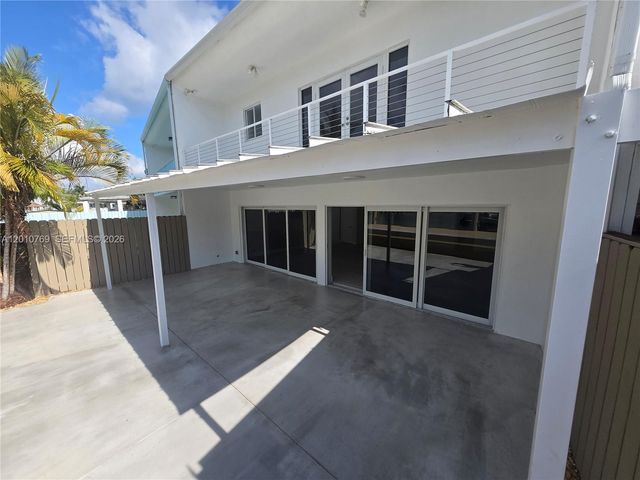 834 Raymond St, Miami Beach, FL 33141