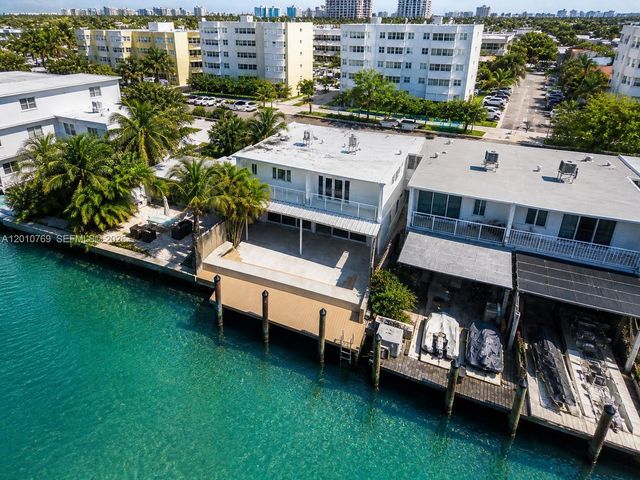 834 Raymond St, Miami Beach, FL 33141