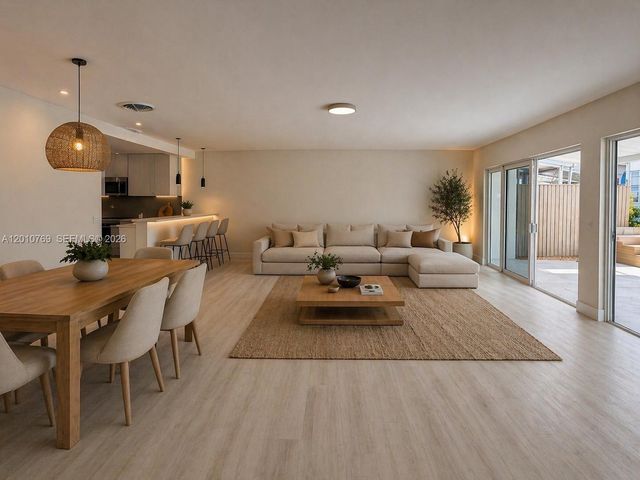 834 Raymond St, Miami Beach, FL 33141