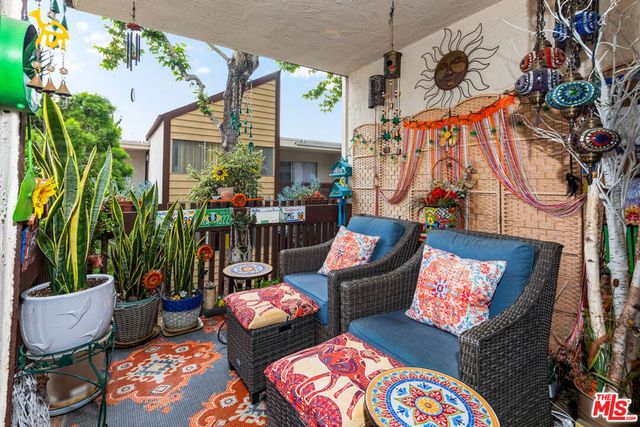 5950 Canterbury Drive C209, Culver City, CA 90230