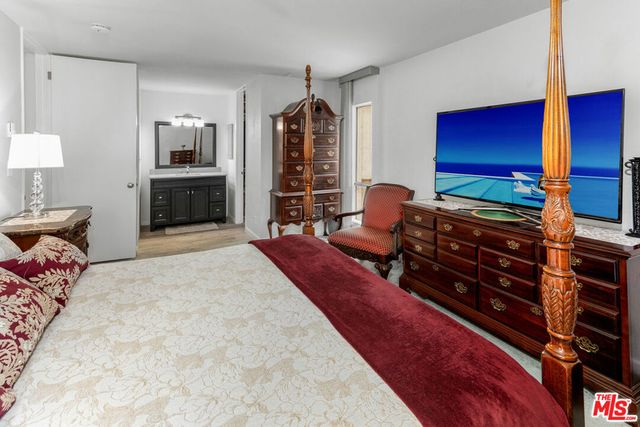 5950 Canterbury Drive C209, Culver City, CA 90230